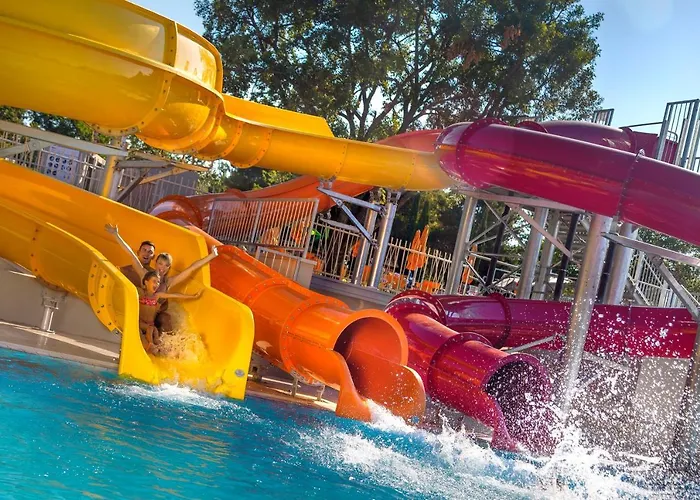 Campsite Lanterna Mobile Homes Mediteran Kamp 4* Porec