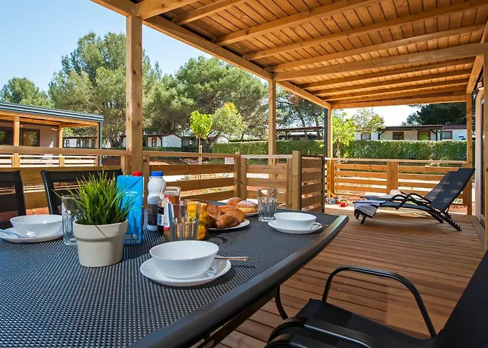 Campsite Lanterna Mobile Homes Mediteran Kamp 4* 波雷奇