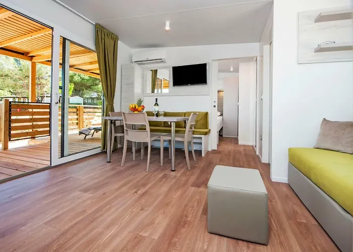 Campsite Lanterna Mobile Homes Mediteran Kamp Holiday park Porec