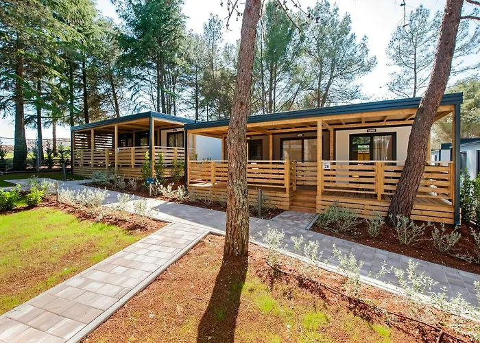 База отдыха Campsite Lanterna Mobile Homes Mediteran Kamp 4*